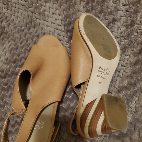 Shoe - Picture 6 of 10